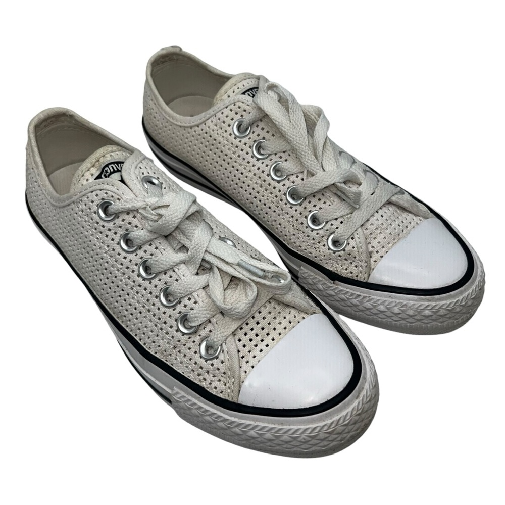 Converse All Star Perforated Sneakers Womens 6.5 White Textile‎ W/Flaws